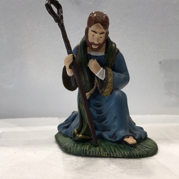 Thomas Kinkade “The Holy Family & Holy Night Crèche” sculpture set - Picture 9 of 15